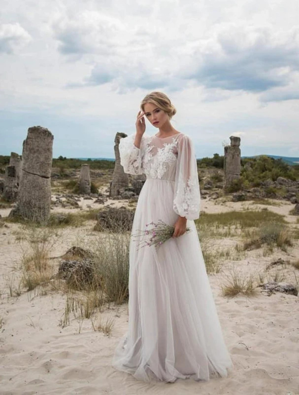 Fengxin Round Neck Puff Sleeve Embroidered Tulle Wedding Dress